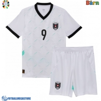 Fotballdrakt Barn Østerrike Marcel Sabitzer #9 Bortedraktsett EM 2024 Kortermet (+ Korte bukser)